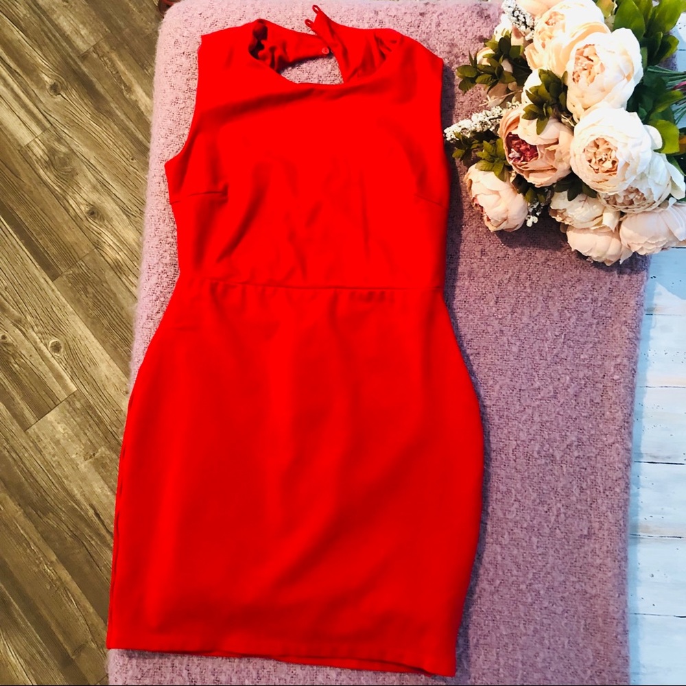 Lulus red dress